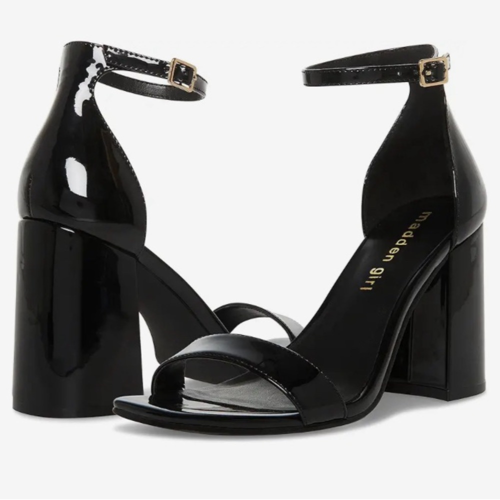 Madden Girl Womens Star Block Heel Sandals Black NEW size 6